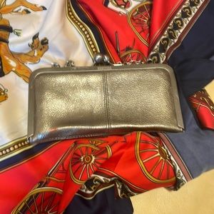 Kenneth Cole reaction metallic clutch